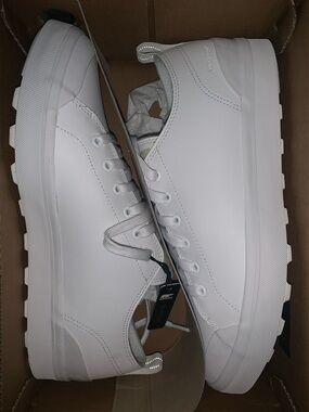 Sorel White Low-Top Lace-Up Sneakers